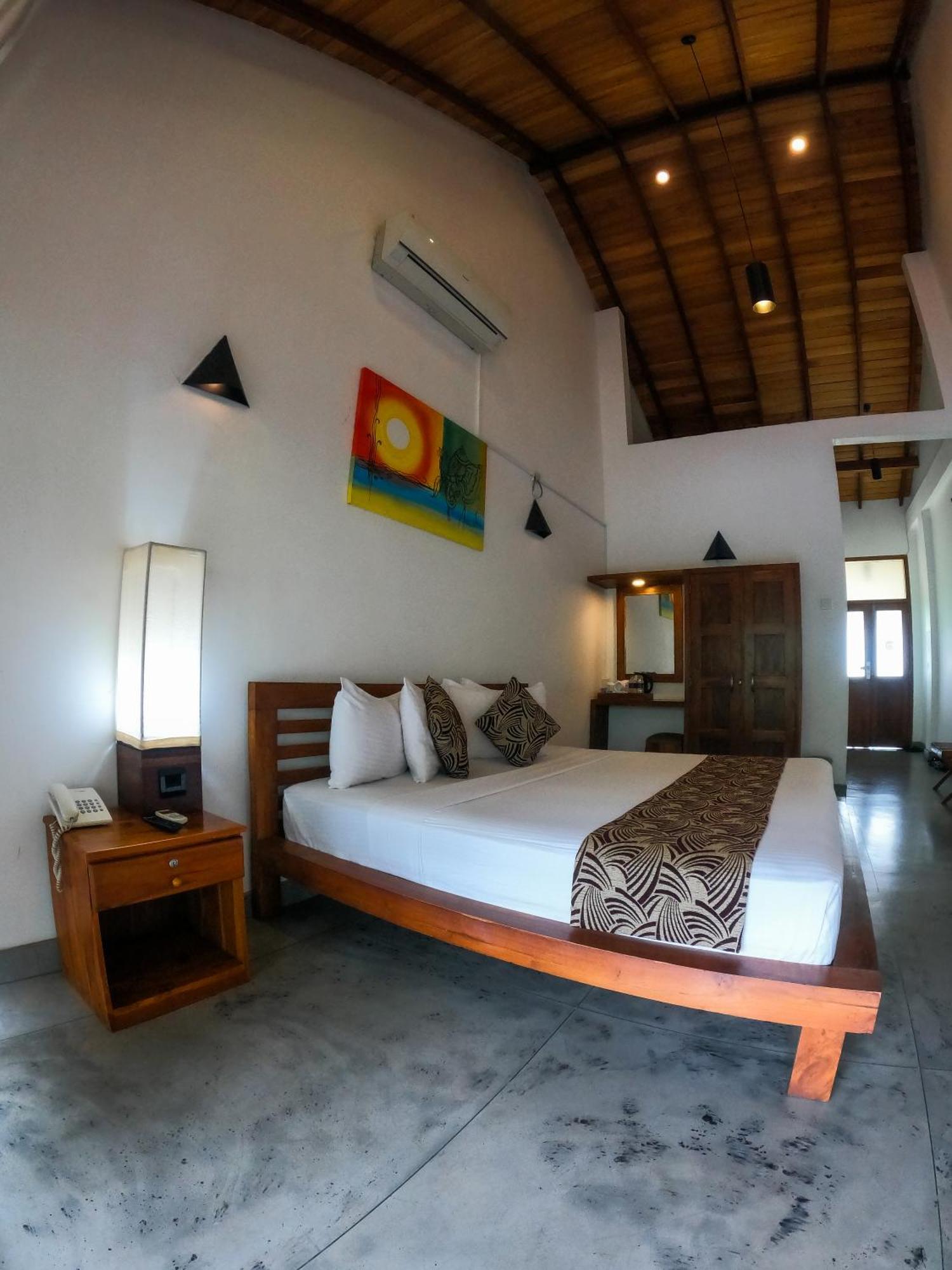 होटल Elephant Trail 3*